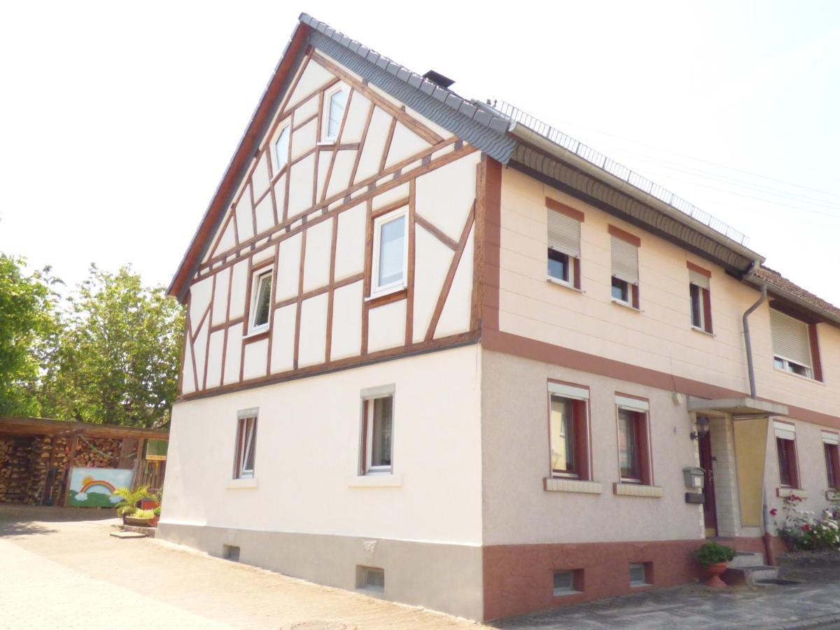 Ferienwohnung Dasch, Bei Idar-Oberstein Im Nationalpark Hunsrueck-Hochwald Siesbach Buitenkant foto